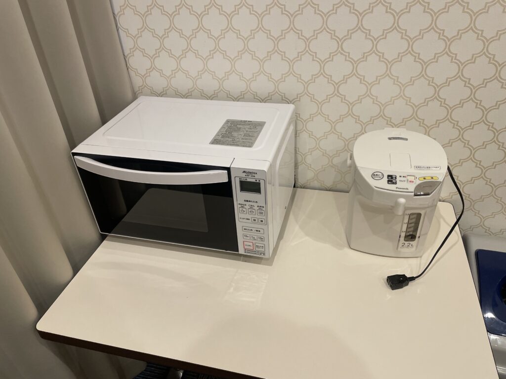 ホテルの設備(電子レンジ、ポット)